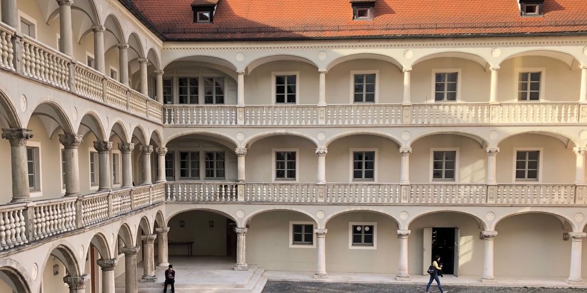 stadt-regensburg15E2A07CD-4B5C-EDDB-AC27-29260F4E4876.jpg